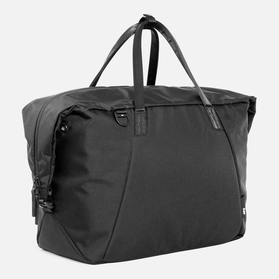 Aer Sports Duffel Max in black